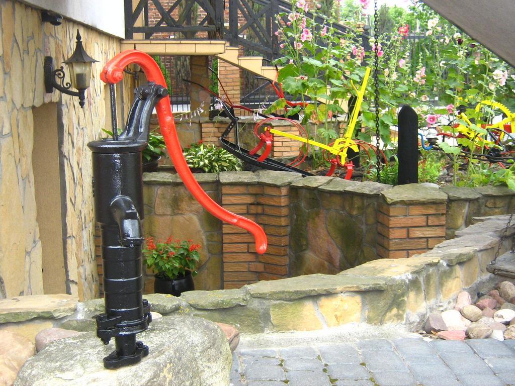 Gosciniec Podkowa Apartamento Włodawa Exterior foto