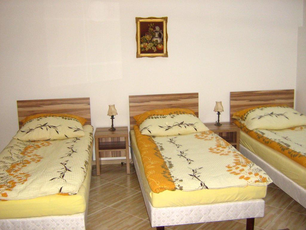 Gosciniec Podkowa Apartamento Włodawa Quarto foto
