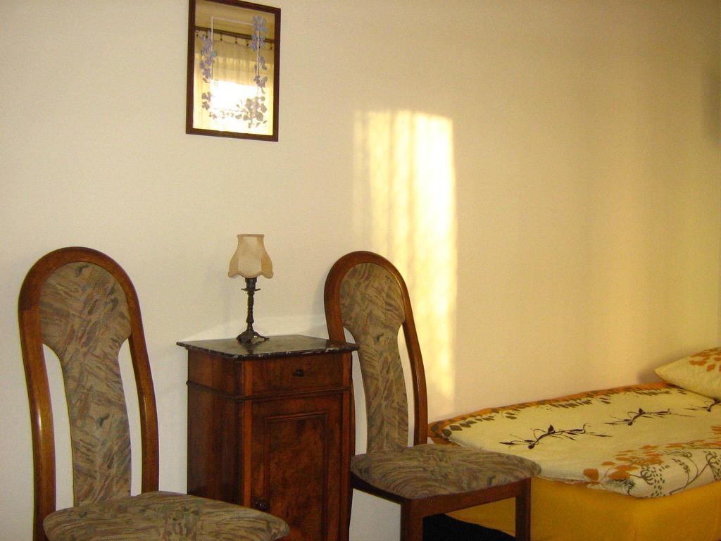 Gosciniec Podkowa Apartamento Włodawa Exterior foto