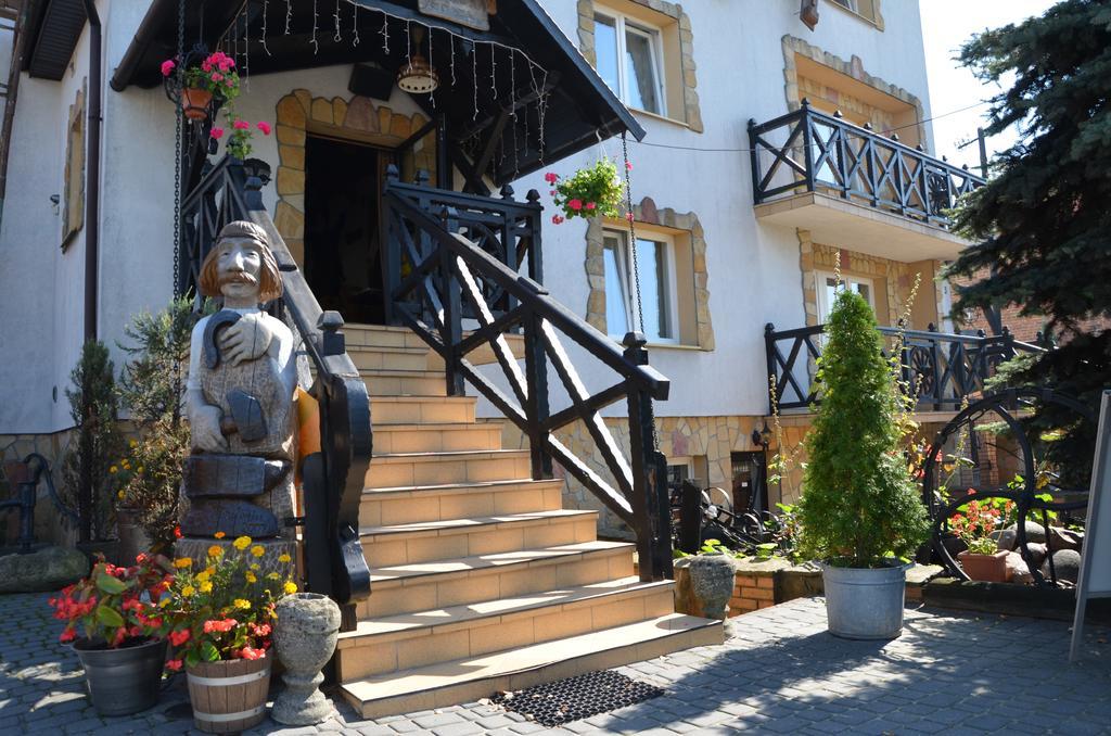 Gosciniec Podkowa Apartamento Włodawa Exterior foto